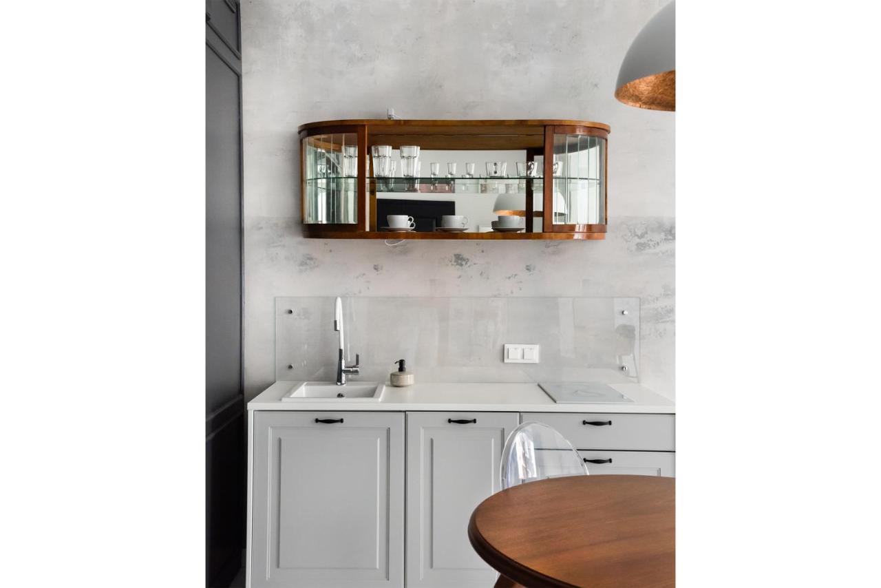 Wola Artistic Designer Apartment Варшава Екстер'єр фото