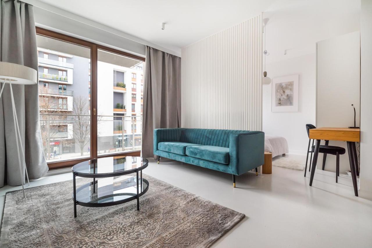 Wola Artistic Designer Apartment Варшава Екстер'єр фото