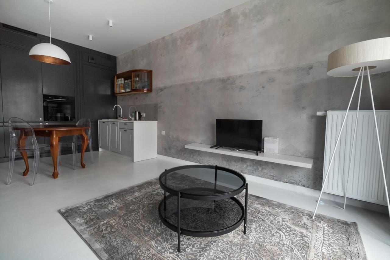 Wola Artistic Designer Apartment Варшава Екстер'єр фото